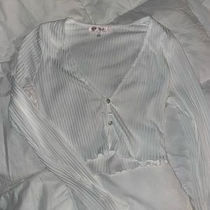 White long sleeve crop